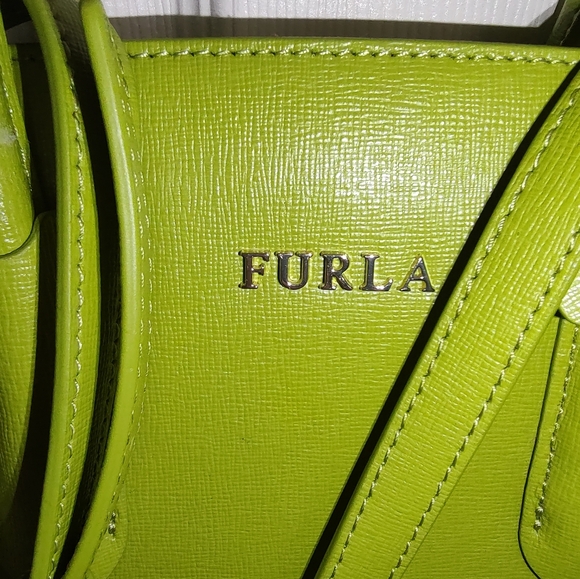 FURLA 🎉HP🎉 2-way satchel crossbody bag EUC - Picture 2 of 15